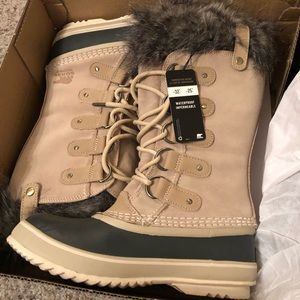 Sorel Joan of Arctic Oatmeal/Winter White Boot